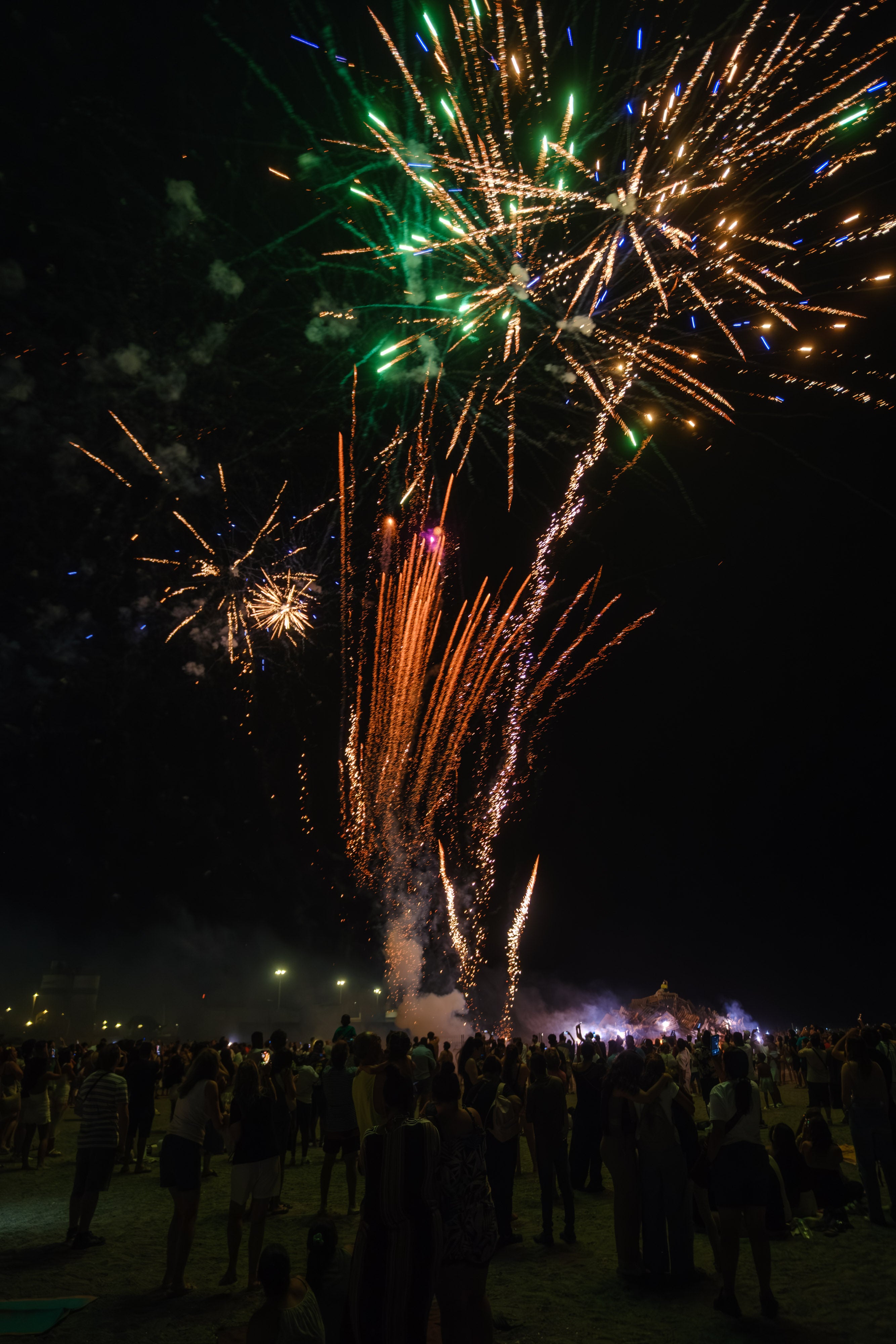 La noche de San Juan en la Costa de Granada, en imágenes