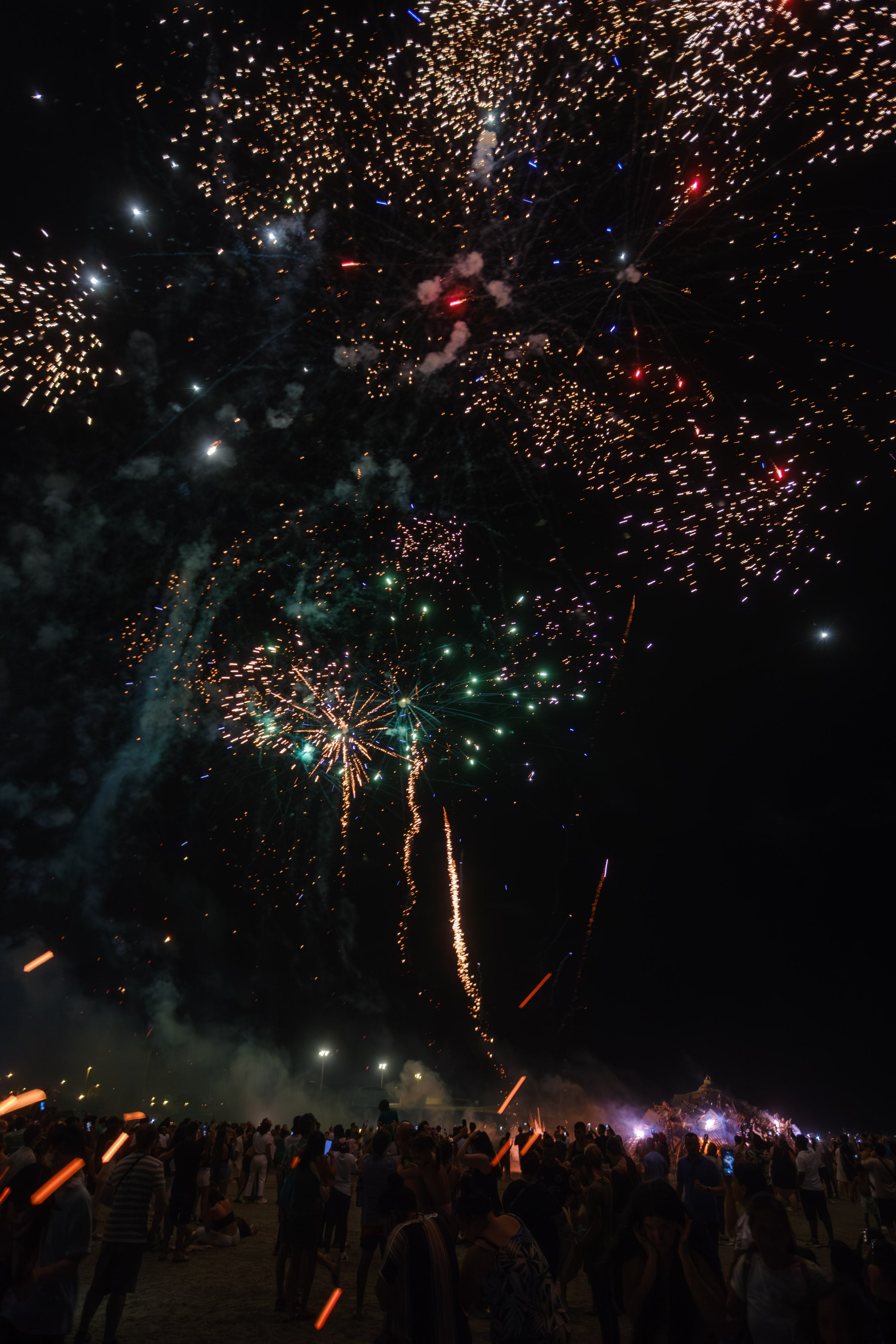 La noche de San Juan en la Costa de Granada, en imágenes