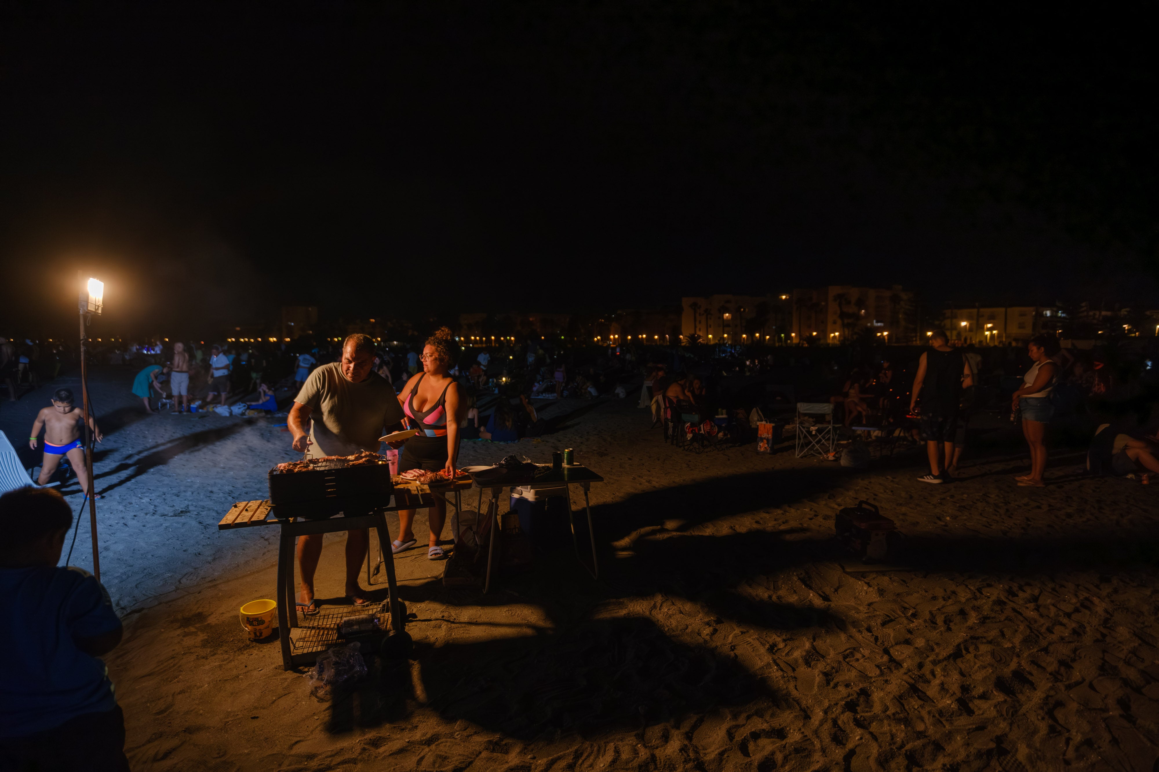 La noche de San Juan en la Costa de Granada, en imágenes