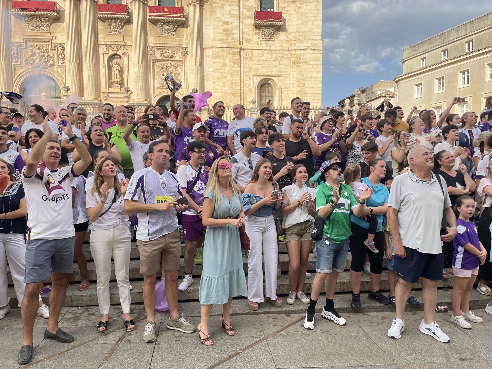 La fiesta del ascenso del Real Jaén, en imágenes