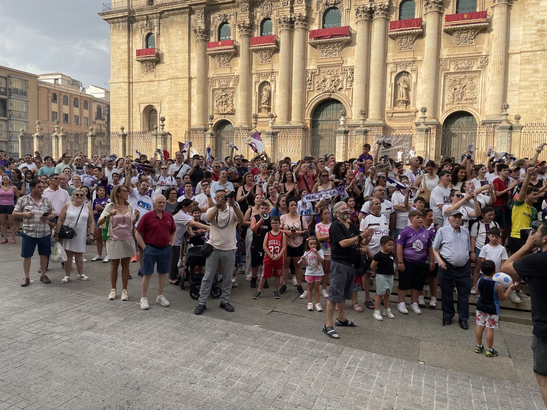 La fiesta del ascenso del Real Jaén, en imágenes