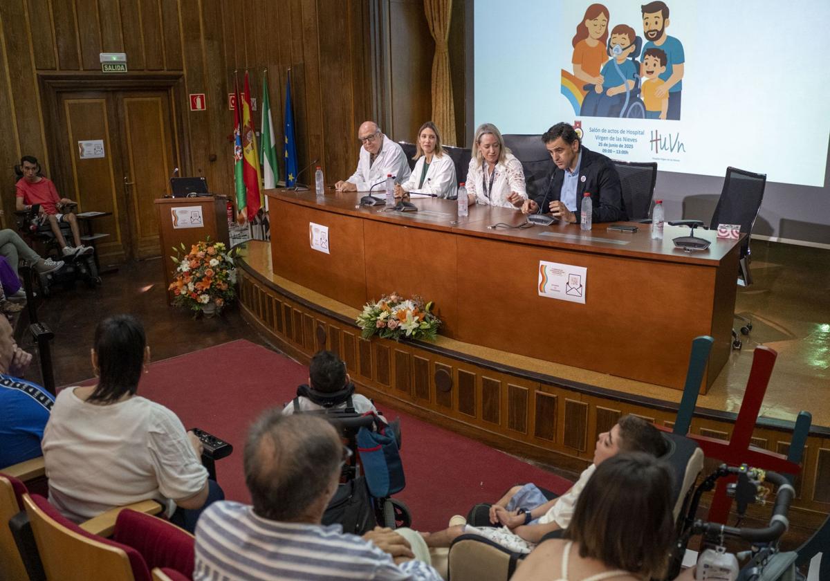 El Virgen de las Nieves acoge un encuentro con familias de...