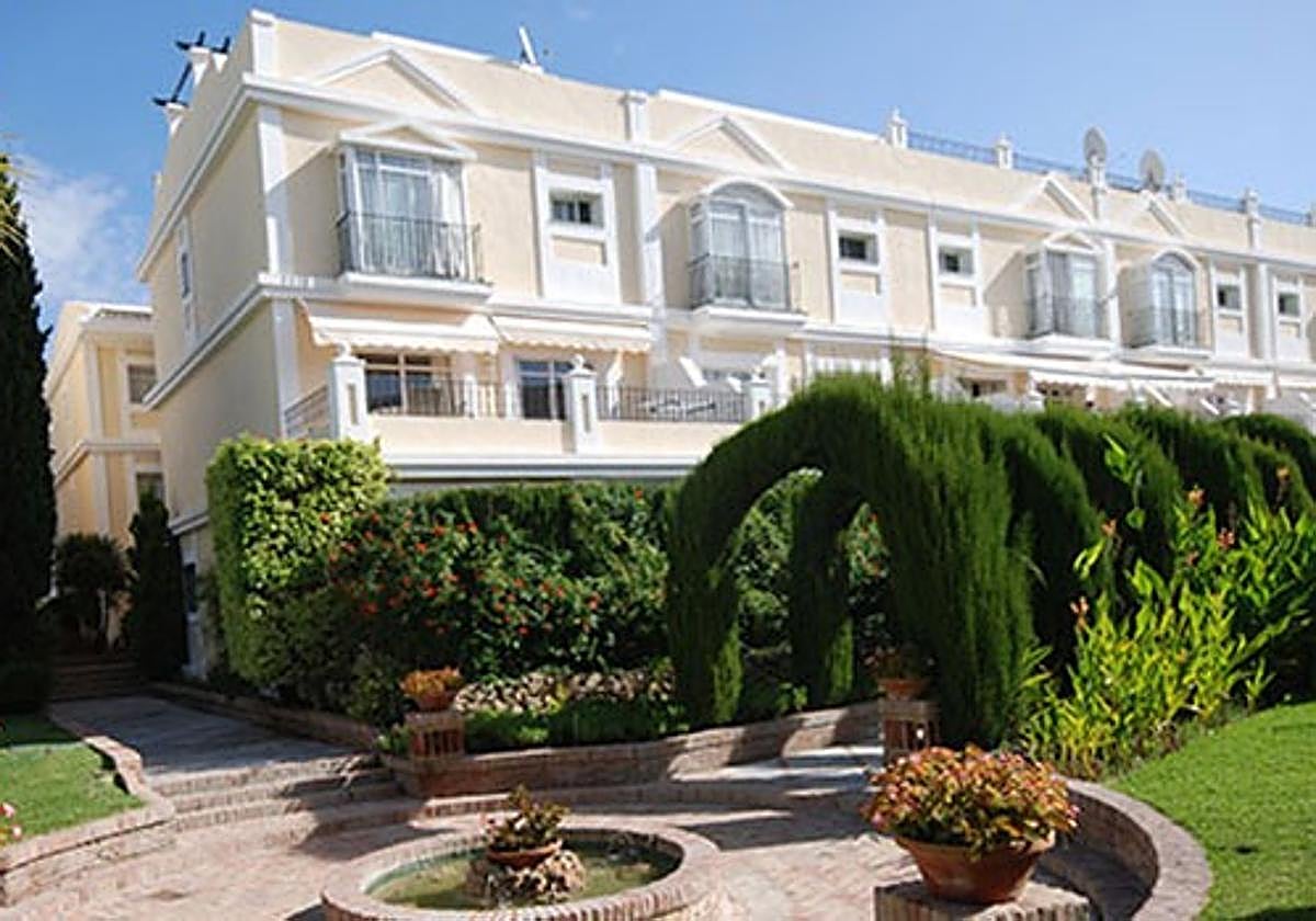 La urbanización de Marbella en la que se puede comprar un piso de lujo por muy poco dinero