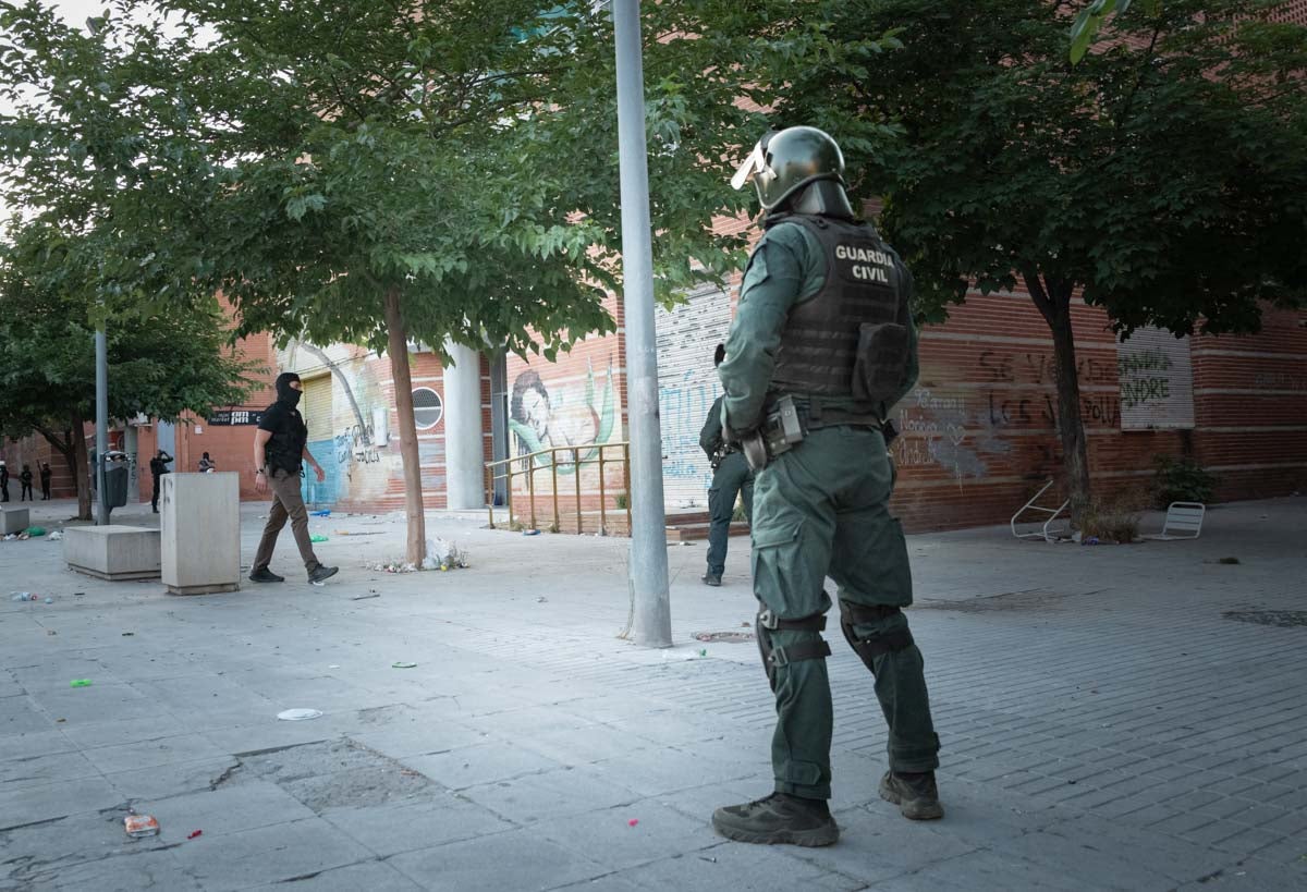 Las imágenes de la redada de la Guardia Civil contra un clan de atracadores