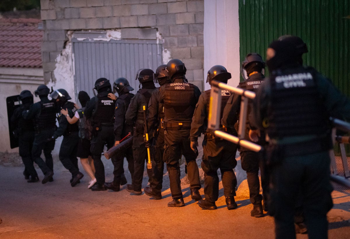 Las imágenes de la redada de la Guardia Civil contra un clan de atracadores