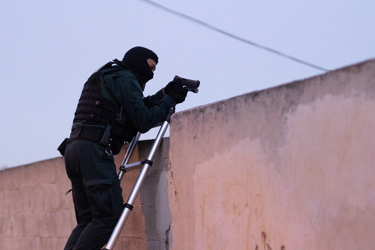 Las imágenes de la redada de la Guardia Civil contra un clan de atracadores