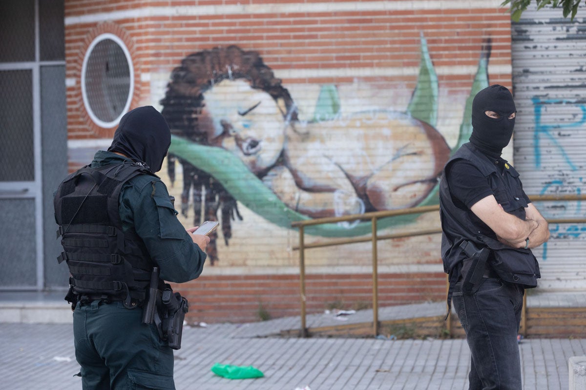 Las imágenes de la redada de la Guardia Civil contra un clan de atracadores