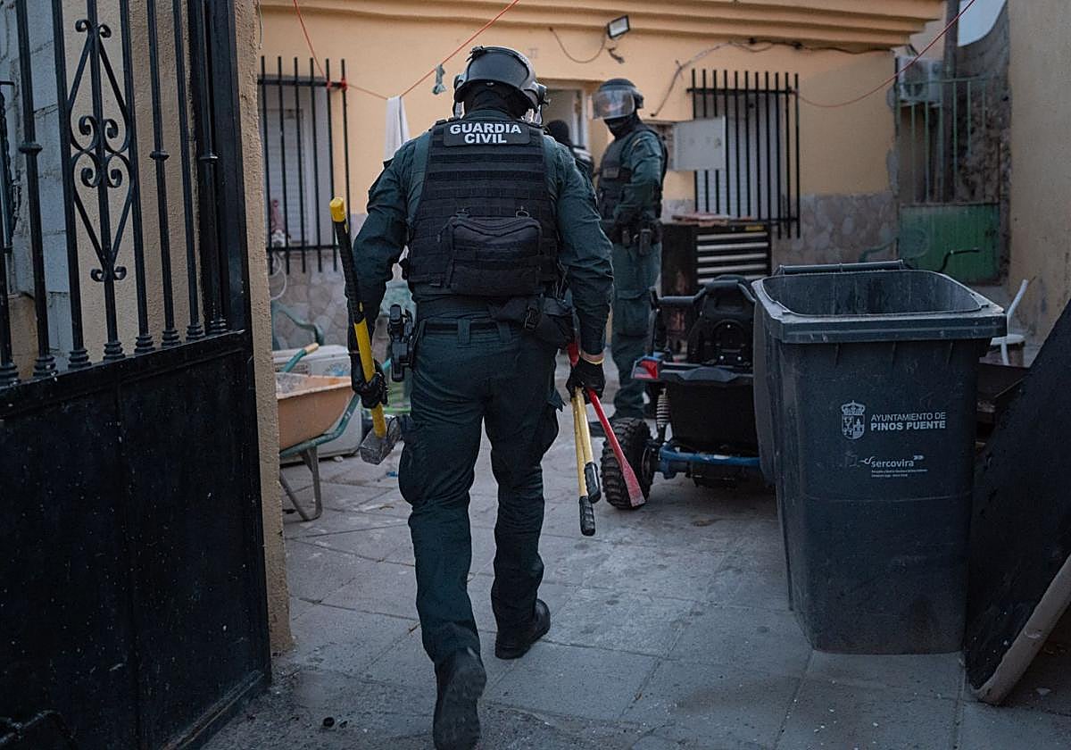 Operación de la Guardia Civil este jueves para desmantelar un clan criminal de atracadores.