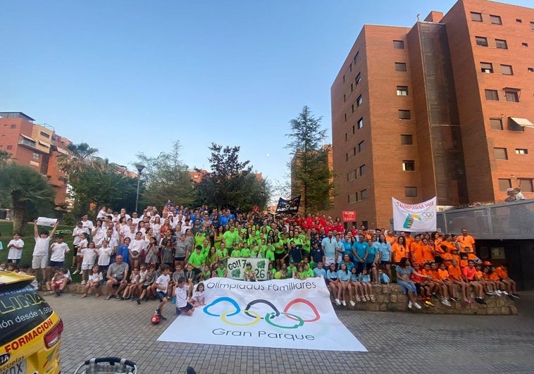 Un residencial de Albayda celebra unos Juegos Olímpicos para 1.500 personas