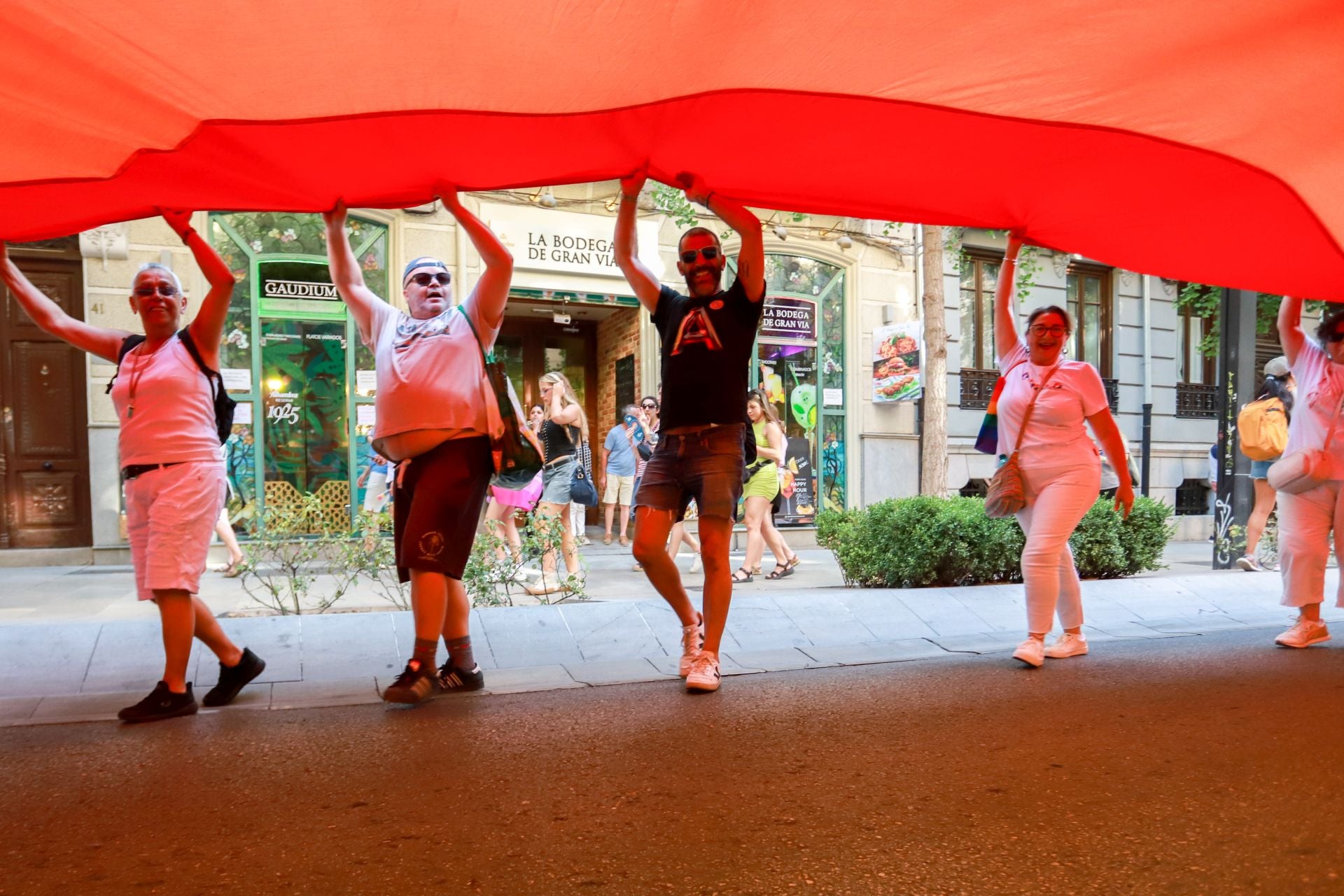 Las imágenes de la manifestación del Orgullo en Granada