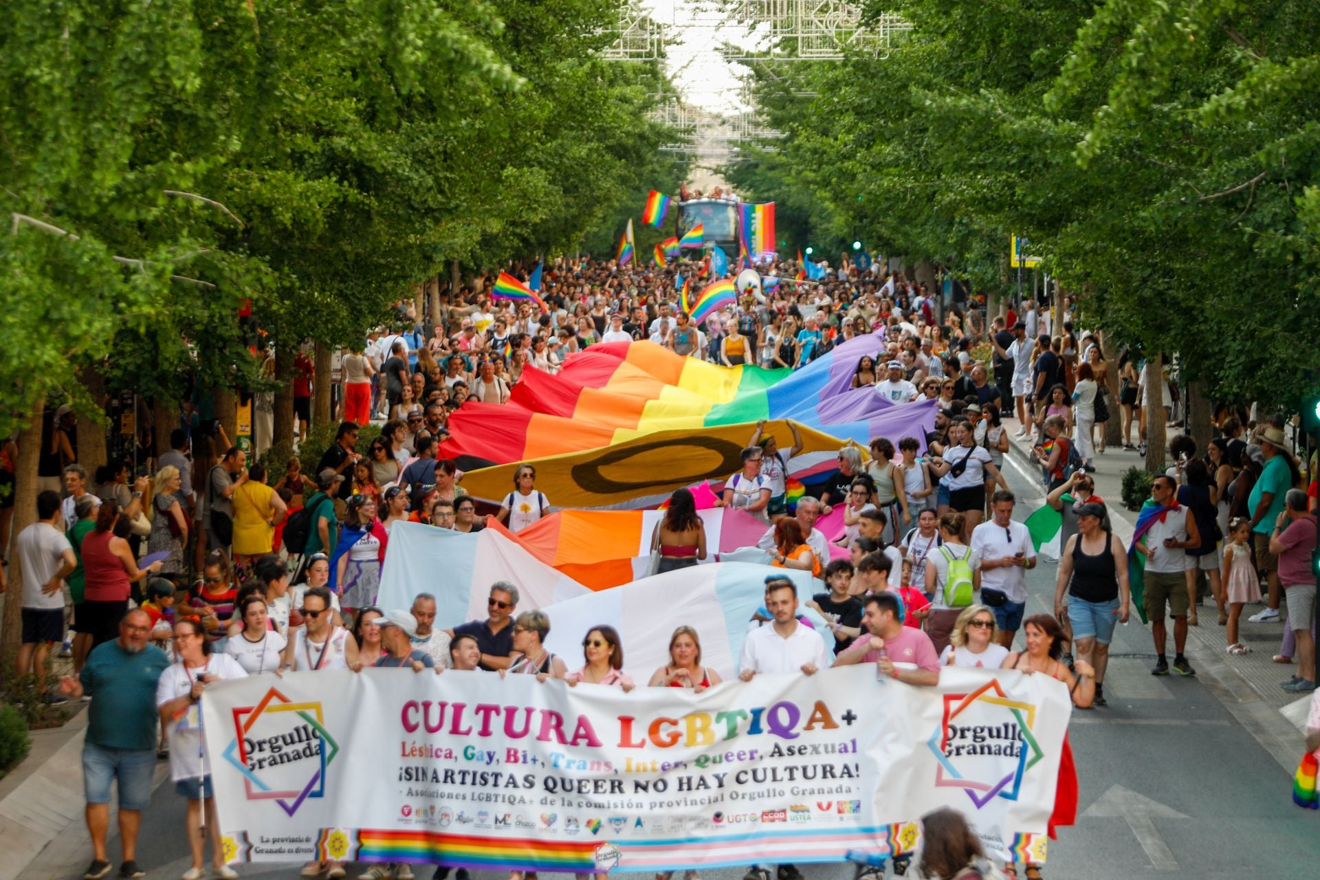 Las imágenes de la manifestación del Orgullo en Granada