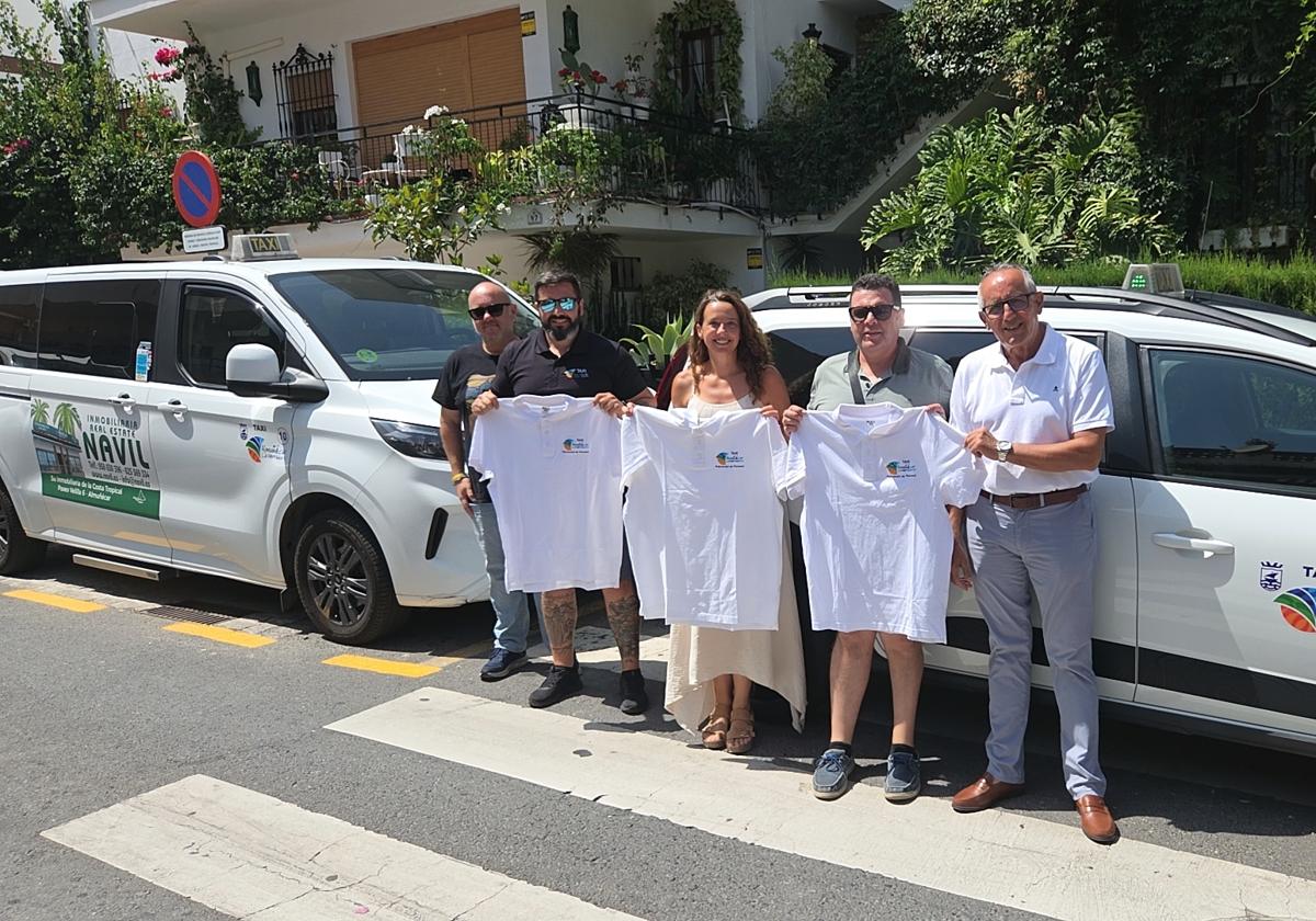 Nuevo vestuario para los taxistas de Almuñécar | Ideal