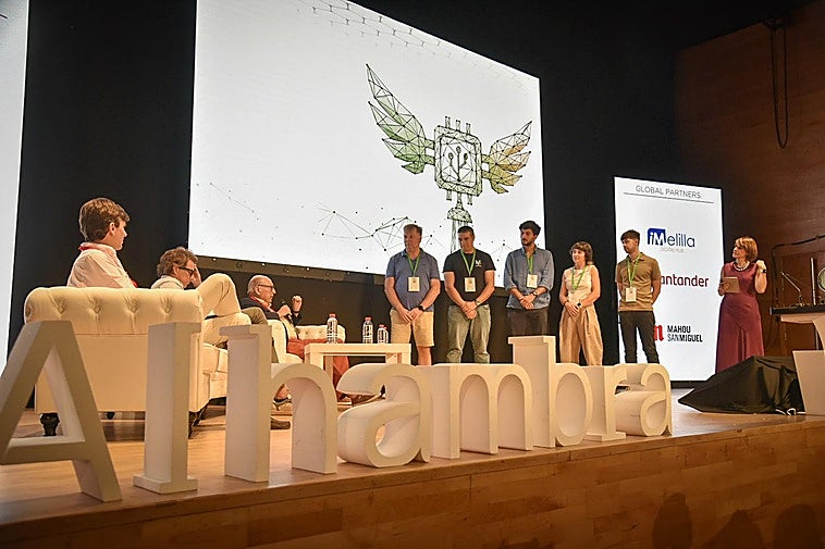 Los responsables de las startups de IA frente a tres destacados inversores.