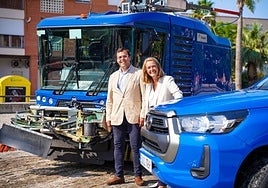 Nuevos vehñiculos de limpieza.