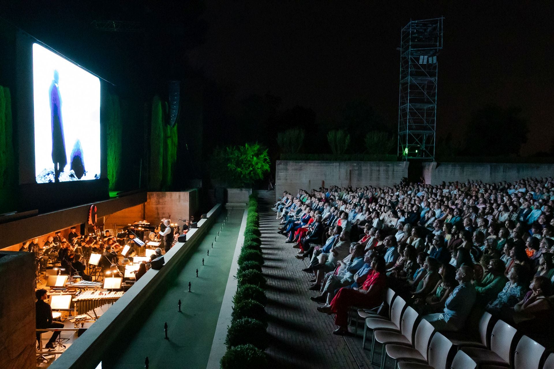 La OCG se colocó en el foso del Generalife.