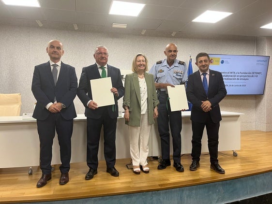 Participantes en la firma del convenio entre Inta y Cetemet, en Madrid.
