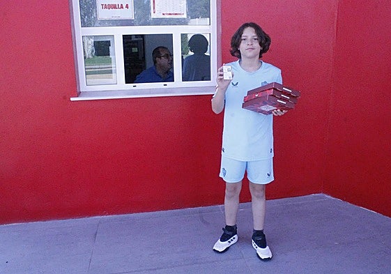 Francisco Ibáñez, el primero en renovar.