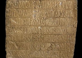 Lápida funeraria visigoda con la inscripción de Witiza.