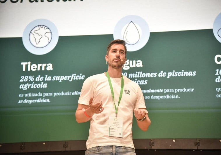 Un emprendedor presenta su proyecto en Alhambra Venture.