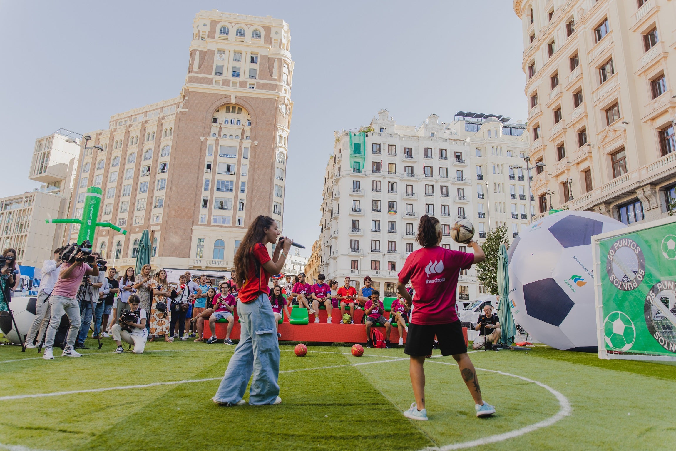 Almería tendrá una 'fan zone' para apoyar a...