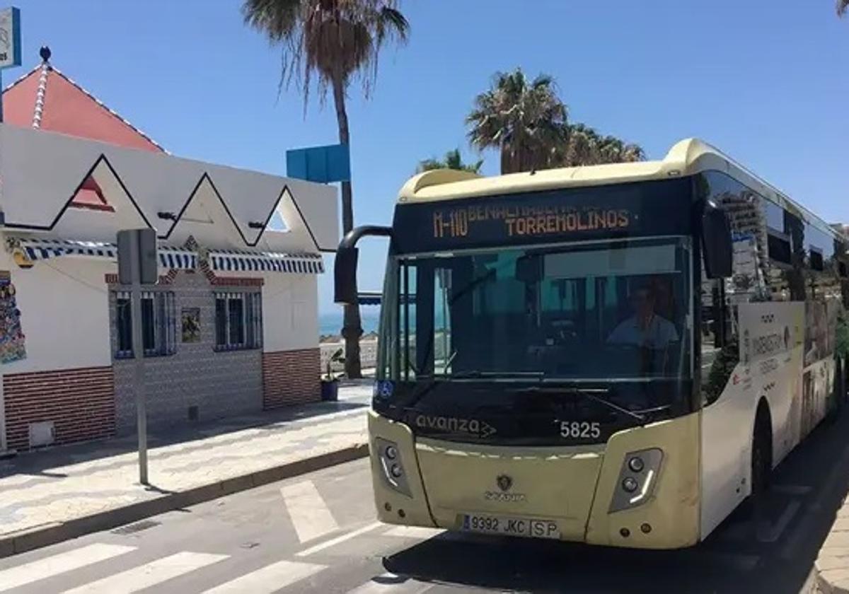 Andalucía conecta mediante 28 rutas en autobús los...