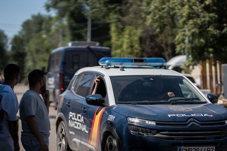 Denunciado por eyacular sobre una adolescente en un autobús