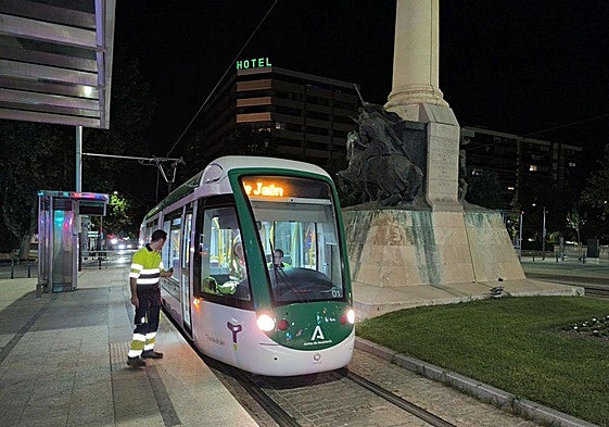 El tranvía, en pruebas, el pasado mes de mayo.