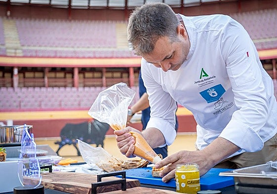 El toro brilla en la gastronomía de Roquetas de Mar