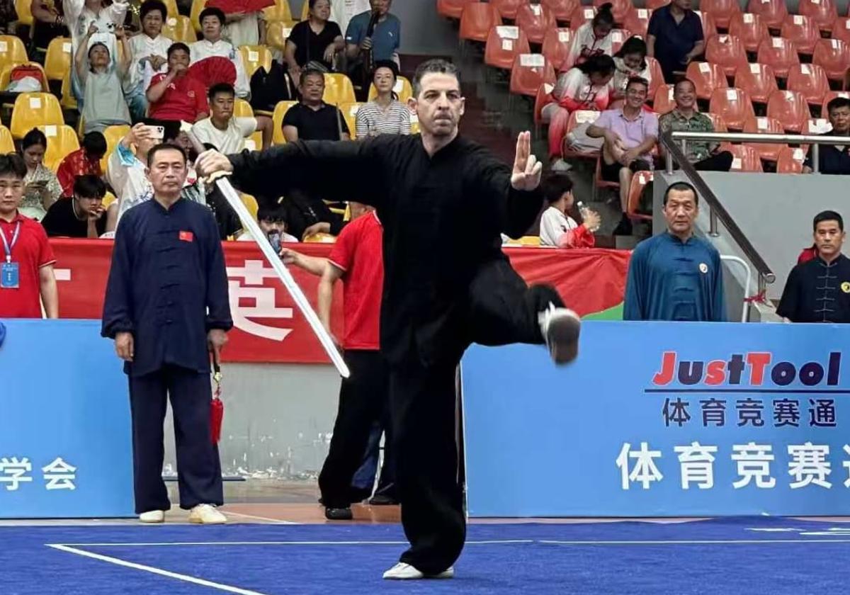 Alejandro, sobre el tatami.