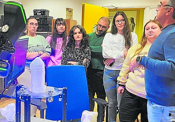 Miembros del proyecto europeo analizan uno de los avances.