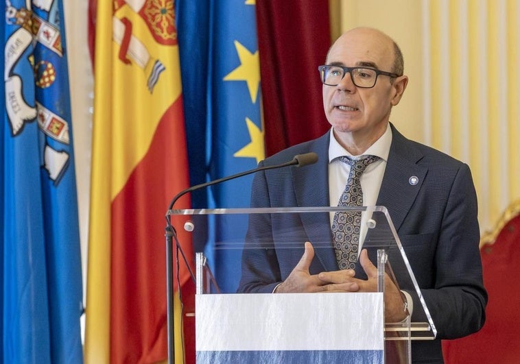 La UGR presentará el recurso por el informe negativo del grado en IA la próxima semana