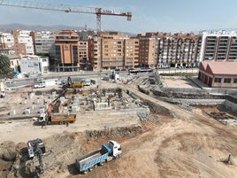 El túnel para la circulación de trenes y el parking de la estación, obras en marcha del soterramiento