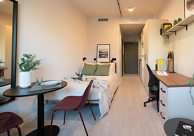 Estudio piloto completamente amueblado, listo para visitar