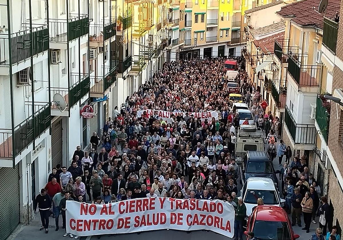 Una de las manifestaciones realizadas en Cazorla contra el cierre y traslado del centro de salud.