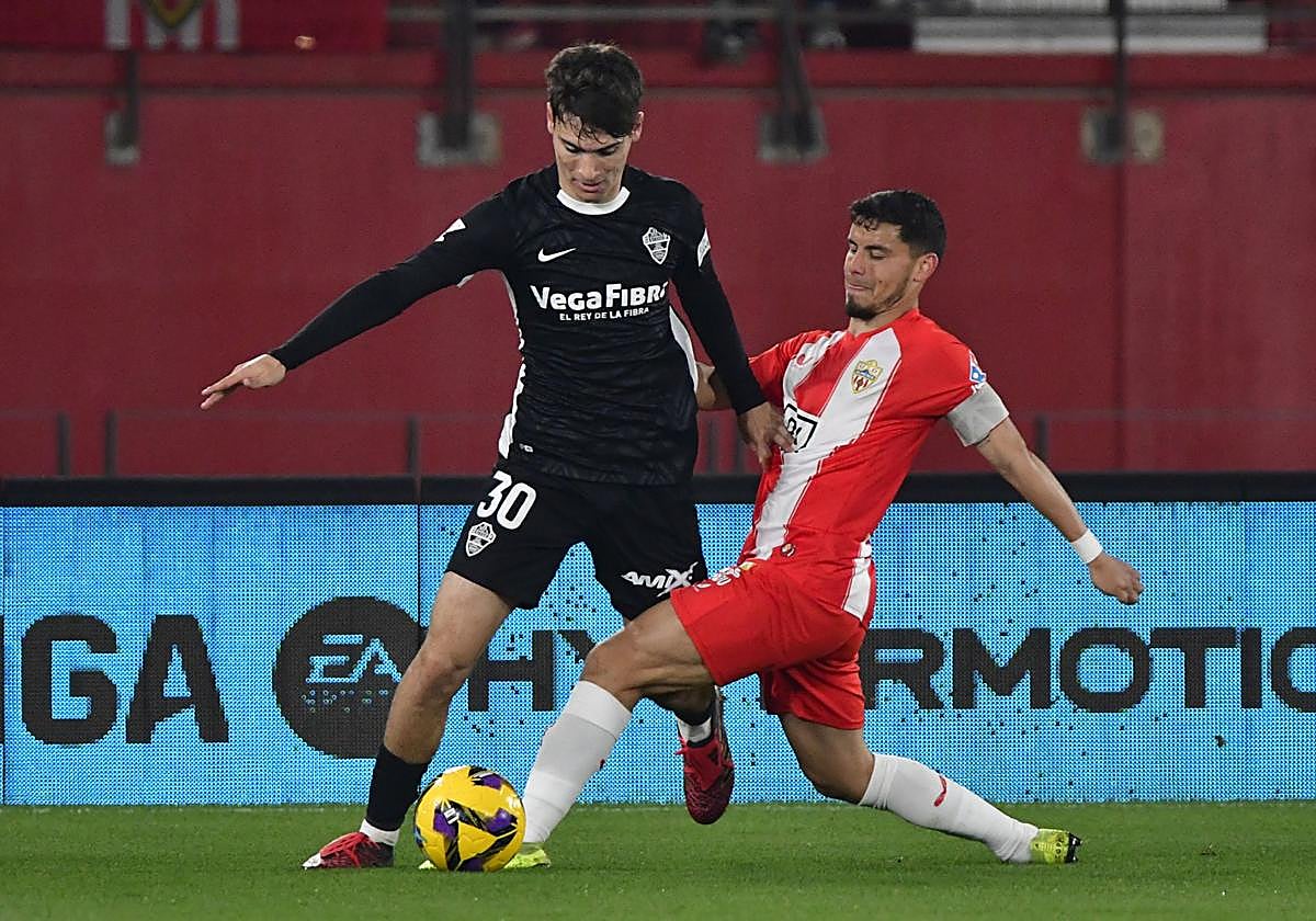 El Almería jugará un amistoso frente al Elche, un rival exigente antes del inicio.