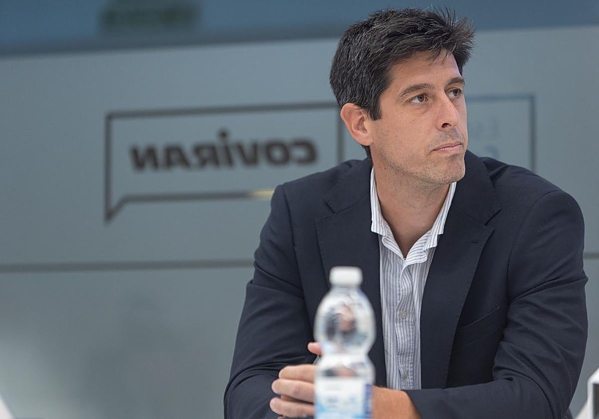 Eloy Almazán, en la presentación.