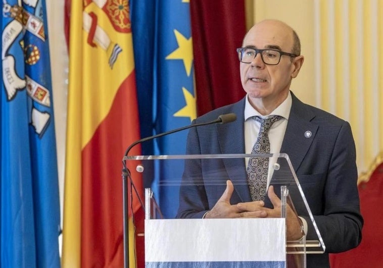 La UGR reclama los informes de todos los títulos aprobados y sin aprobar en Andalucía en esta evaluación