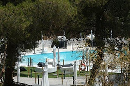 Gérgal restringe piscinas y riegos por falta de agua, que obliga a contratar cubas y obras de emergencia