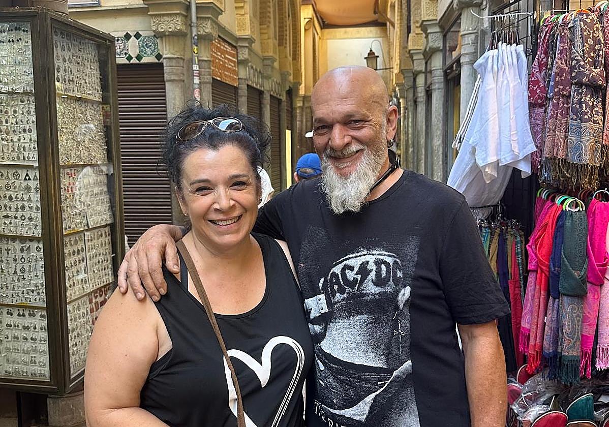 María y su pareja turistas de Lérida