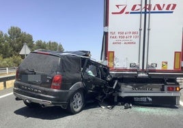Imagen del accidente en la A-92, a la altura de Guadix.