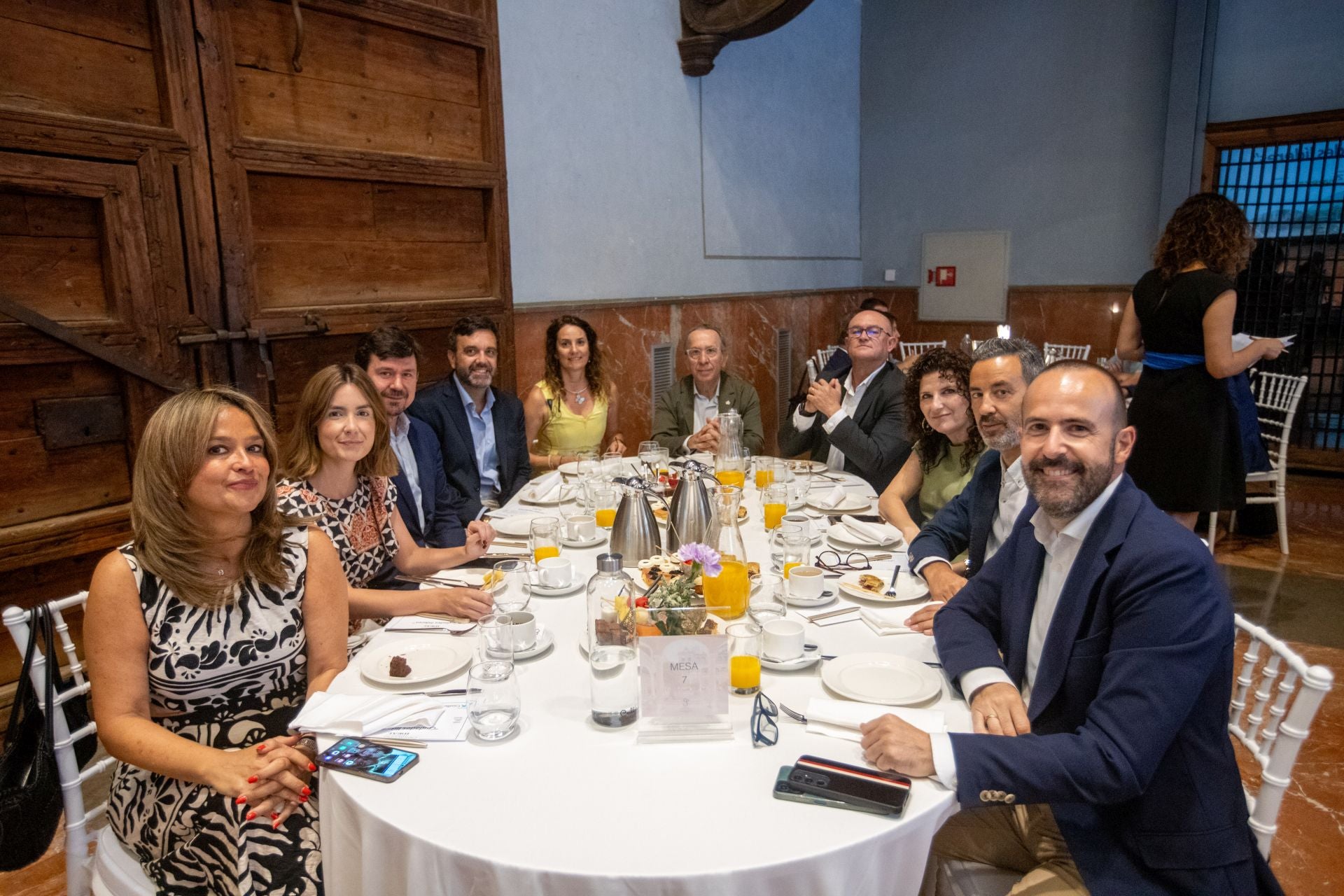 Las imágenes del desayuno con líderes en Granada