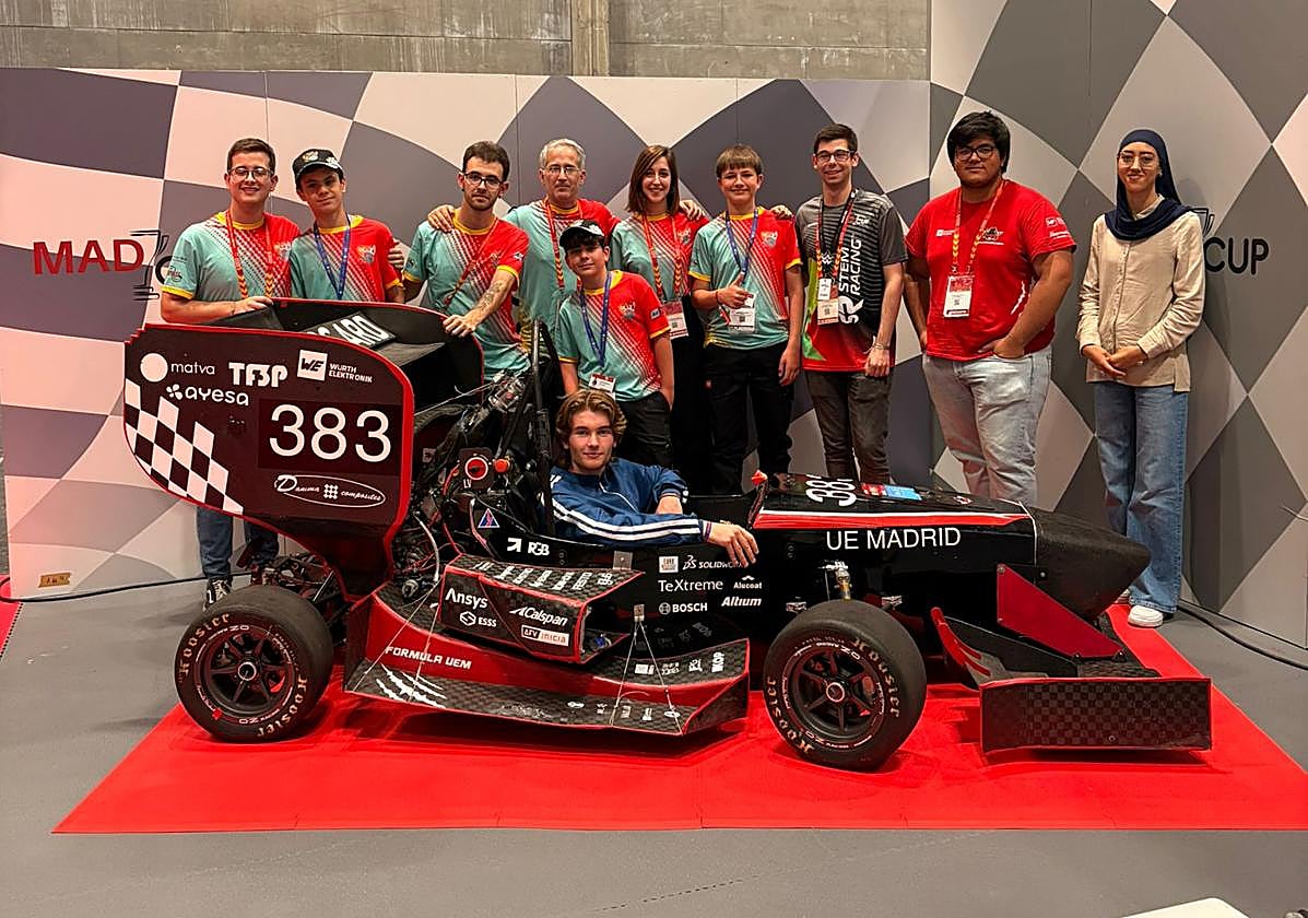 Un doctorando de la UGR y profesor de un instituto participará en Singapur en la competición internacional 'F1 in Schools'