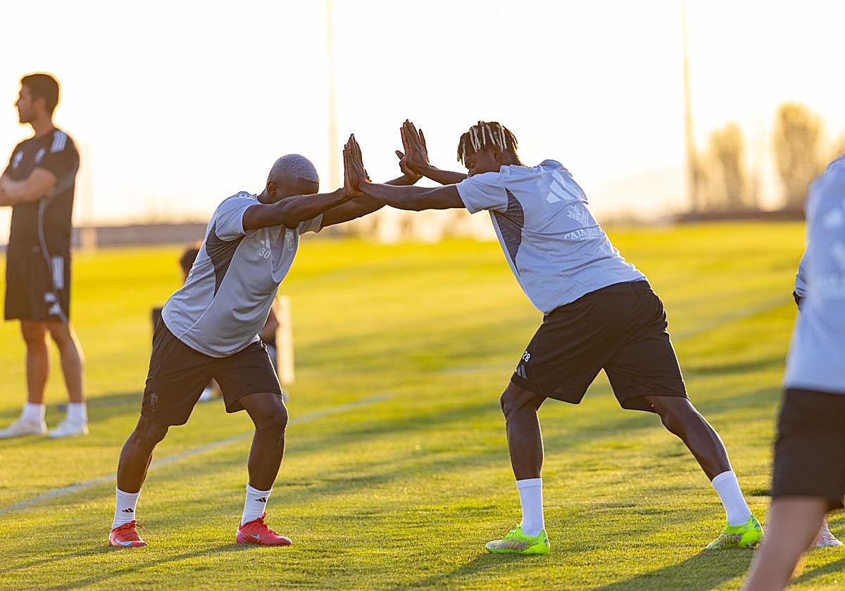 El primer entrenamiento de la pretemporada del Granada, en imágenes