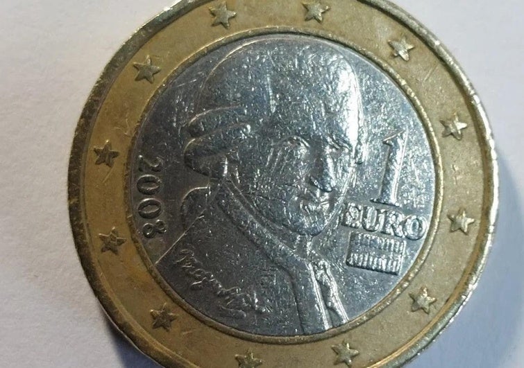 Si en tu bolsillo tienes esta moneda de euro de Mozart puedes pagarte un viaje