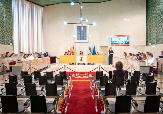 La «revolución urbanística» de Almería da alas a las críticas más duras de la oposición