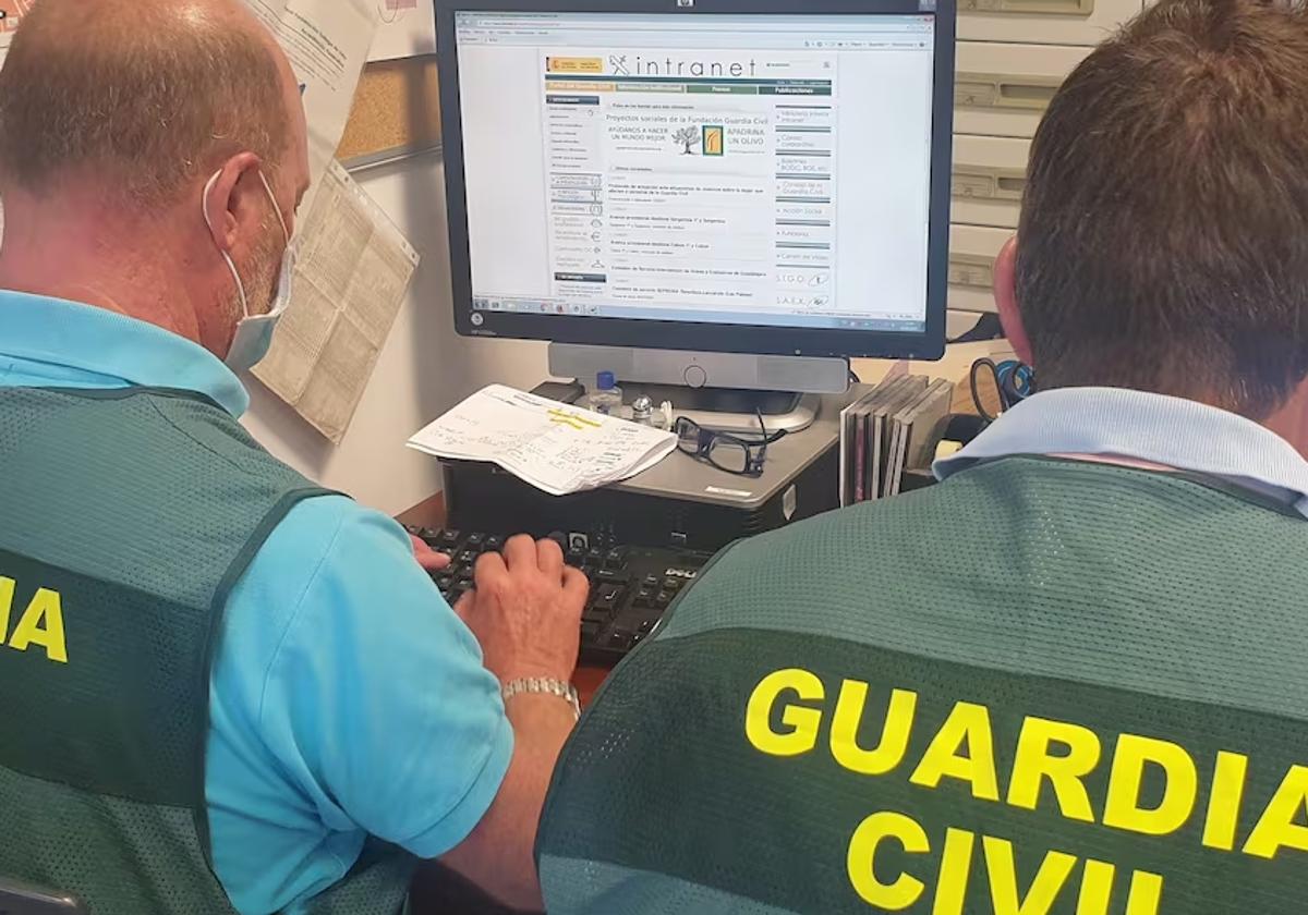 Desarticulada una banda especializada en extorsiones sexuales por internet con víctimas en Almería