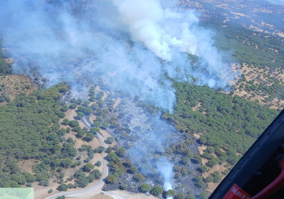 Vista aérea del incendio.