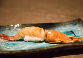 El nuevo restaurante japonés en Almería que conquista a los fans del sushi con nigiri de gamba roja de Garrucha