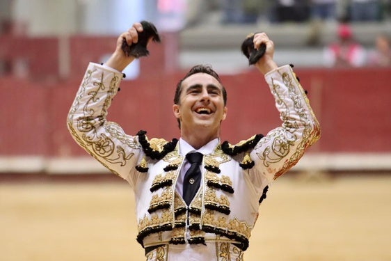 Entradas con descuento para la corrida mixta nocturna en el Coliseo de Atarfe