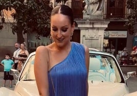 'Los Vestidos de Ana' es una tienda que vende prendas de fiesta y ropa de diario